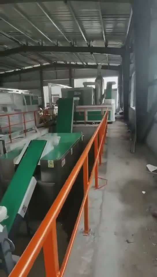 大型餐廚垃圾處理設備生產(chǎn)線(xiàn)